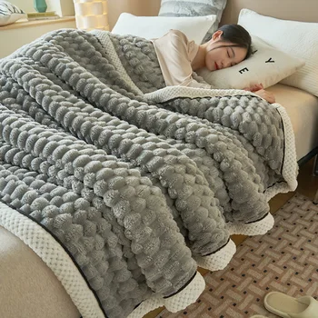 Одеяло из кораллового бархата Осенне-зимнее теплое спальное одеяло Мягкие фланелевые флисовые одеяла для кровати Уютное утолщенное теплое одеяло